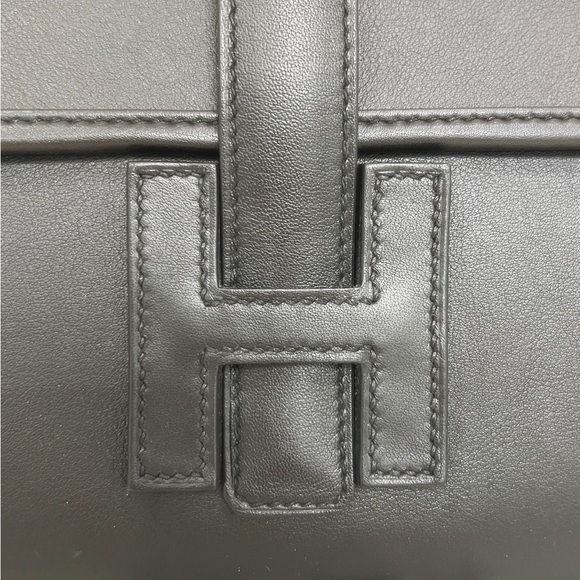 Authentic Hermes Jige elan 29 Clutch in Black Swift calfskin leather. - Picture 2 of 13